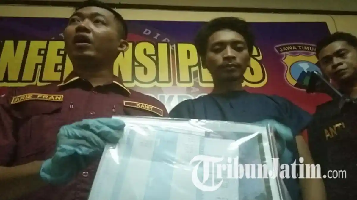 Pria Surabaya Tak Sadar Terekam CCTV Embat 1 Bendel Uang Audit Keuangan, Terciduk Polisi di Rumah