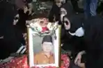 Haru Pada Pemakaman Ayahanda Olla Ramlan