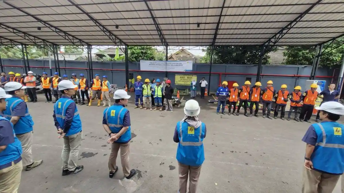 PLN UID Banten Gelar Pasukan dan Peralatan Kerja untuk Memastikan Kualitas Penyambungan Listrik