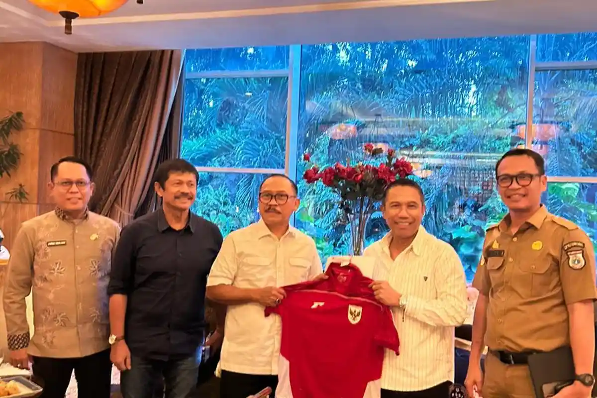 Gubernur Sulbar SDK Temui Sekjen PSSI, Bahas Pengembangan Sepak Bola Daerah