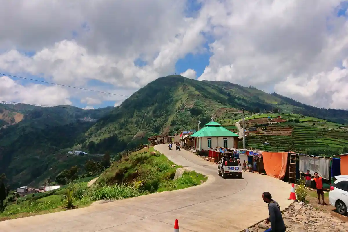 Tol Di Atas Awan Batang Makin Ngehit, Jadi Jujugan Wisatawan Berbagai Daerah