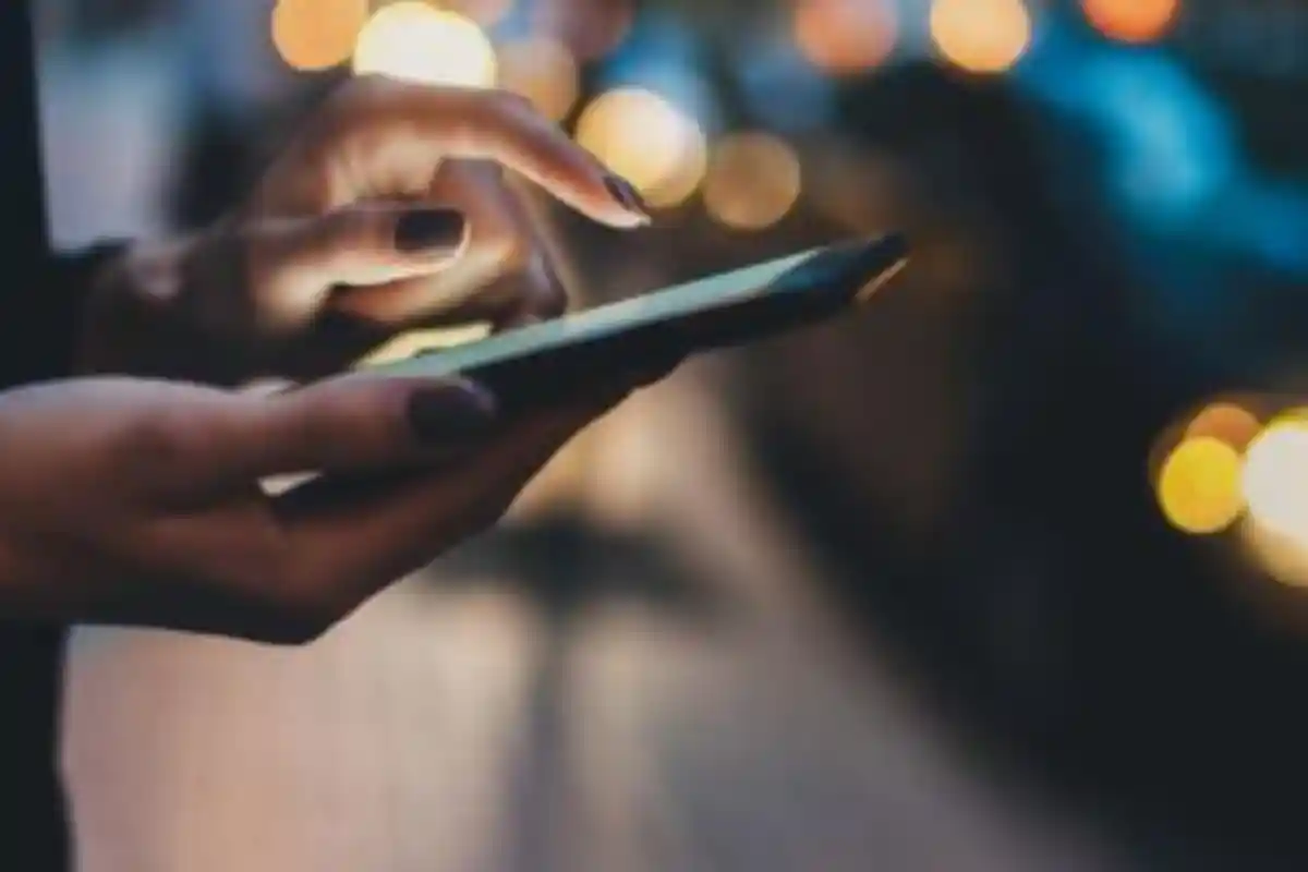 Arti 10 Kata Bahasa Gaul yang Sering Digunakan di Media Sosial: Ada Ghosting hingga Hyung