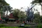 Pengecatan Patung Suroboyo