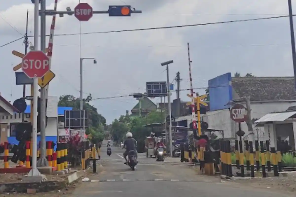 Dewan Minta Dishub Kota Blitar Siapkan Biaya Pemeliharaan Palang Perlintasan Kereta Api di 5 Titik