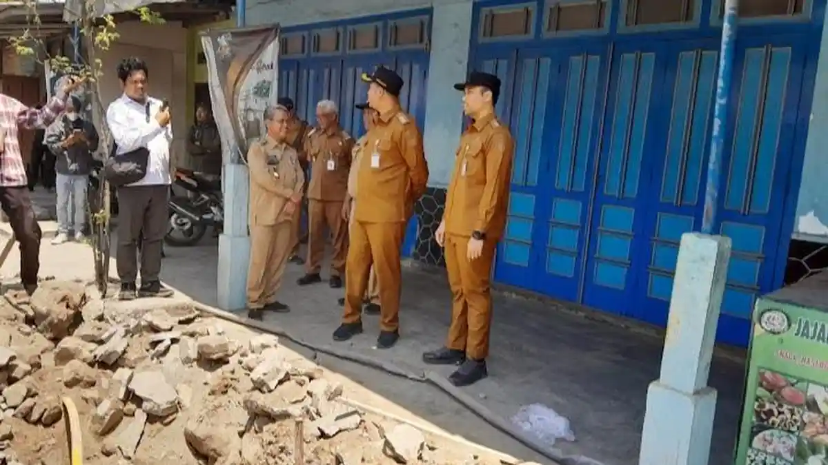 Hamenang-Benny Sidak Proyek Perbaikan Ruas Jalan Raya Manisrenggo Klaten