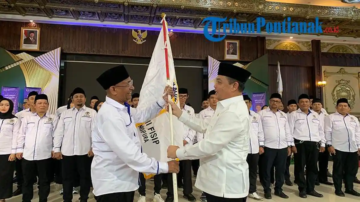 Ishak Ali Almuthahar Resmi Pimpin IKA FISIP Untan 2025-2029