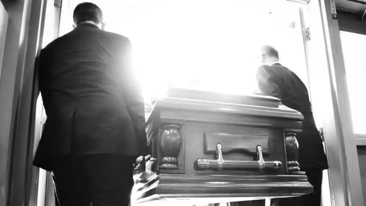 Meninggal selama 10 Hari, Mayat Ibu Hamil 9 Bulan Lahirkan Bayi, Ternyata Ini yang Terjadi