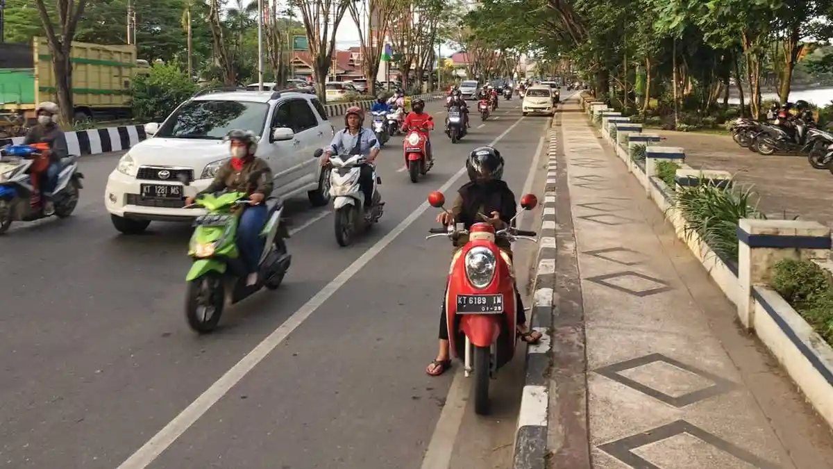 Masyarakat Samarinda Diminta Foto dan Lapor Jukir yang Minta Uang Parkir tak Wajar