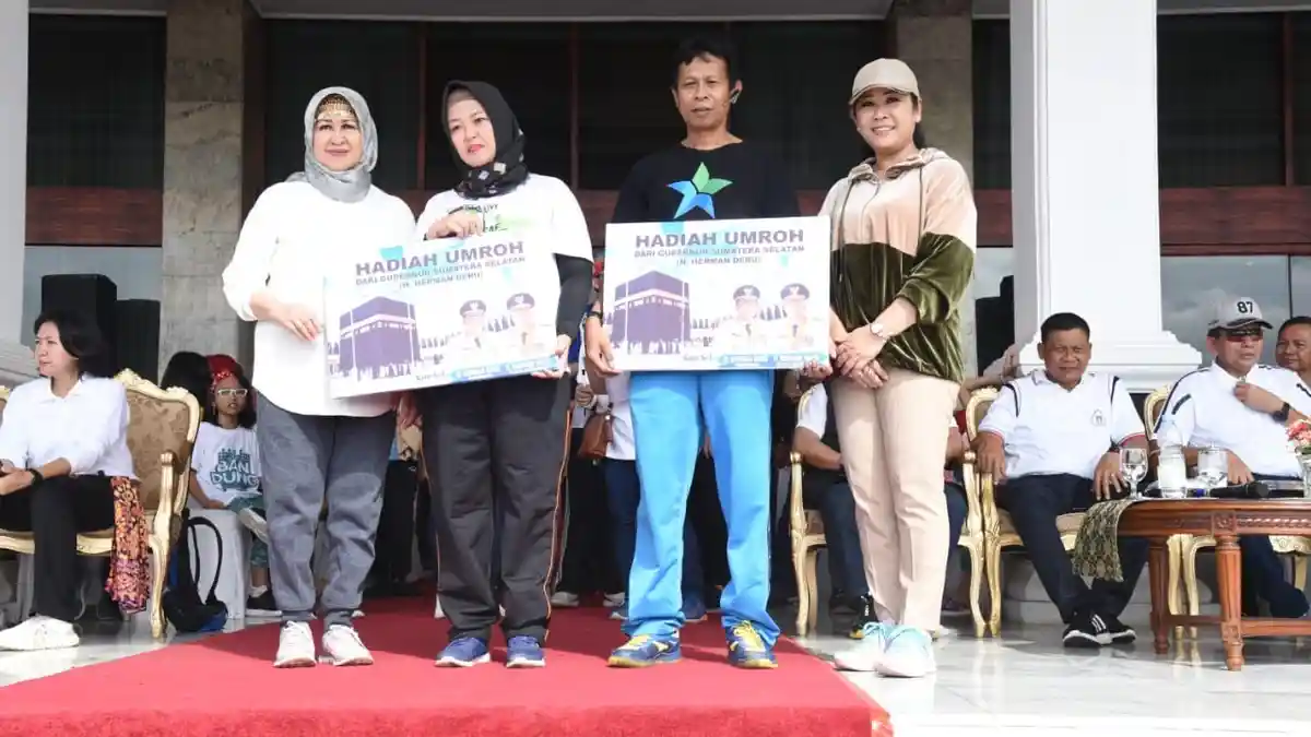 Bahagiakan Emak-emak Menjelang Hari Ibu, Herman Deru Bagi - bagi 5 Umroh Gratis - umroh-buat-emak2.jpg
