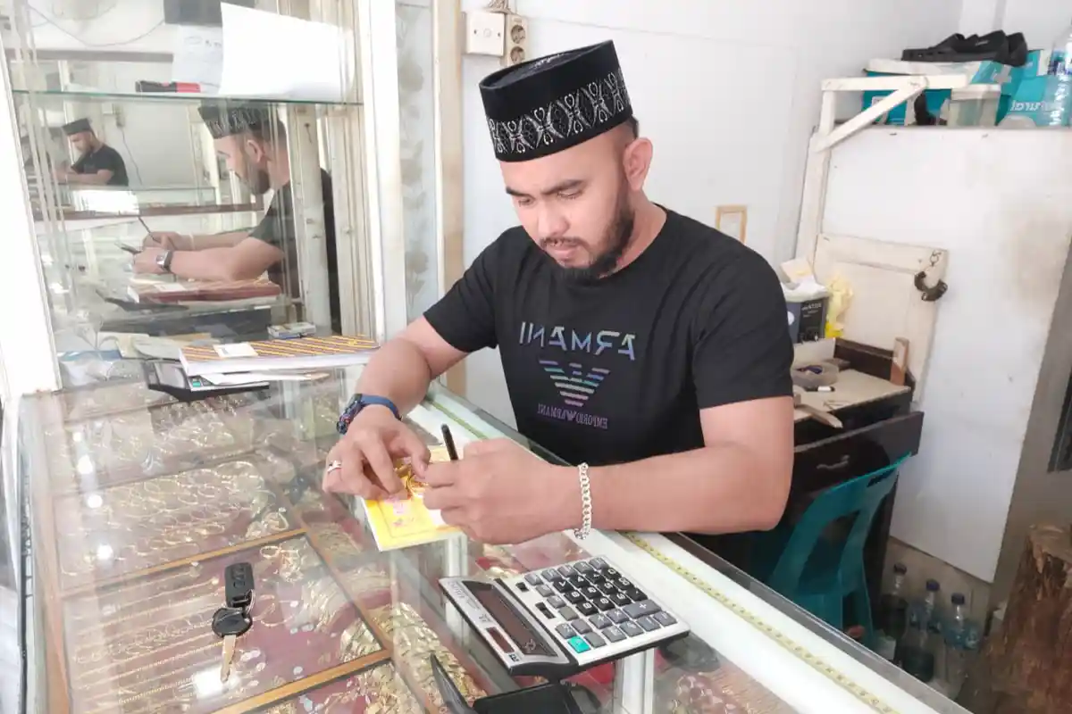 Harga Emas Hari Ini Stagnan, Berikut Rinciannya