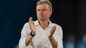 pelatih-spanyol-luis-enrique.jpg