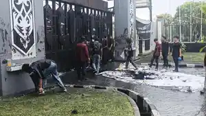 20260610_Massa-Aksi-Unjuk-Rasa-DPRD-Kaltim.jpg