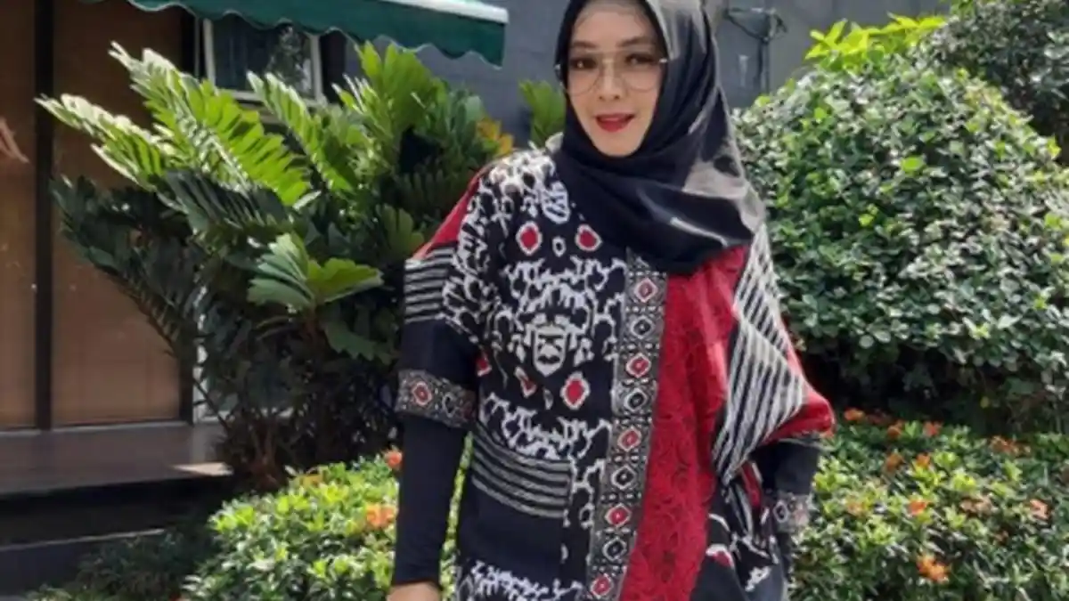 Rina Gunawan Meninggal Dunia, Kabarnya Dibenarkan Sang Manajer