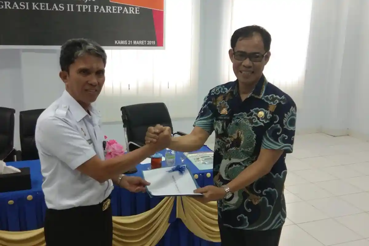 Imigrasi Parepare Cetak Paspor Calon Jemaah Haji (CJH) Lebih Cepat