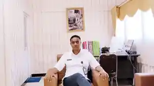 Hendrikus-Ara-Ketua-Komisi-Yudisial-Provinsi-Nusa-Tenggara-Timur.jpg