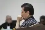 willy-sebastian-lim-jalani-sidang-tuntutan_20150715_173823.jpg
