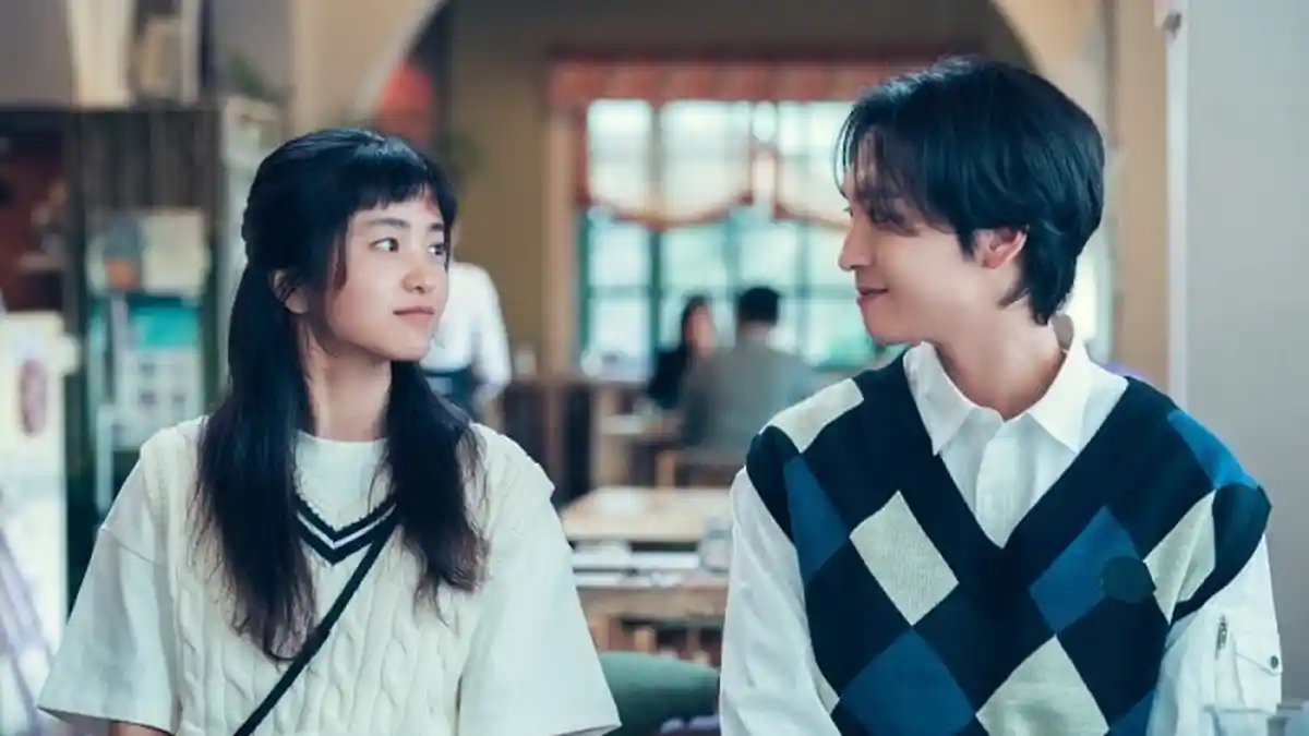 Choi Tae Joon Tampil Perdana Sejak Menikah dengan Park Shin Hye dalam Twenty Five Twenty One
