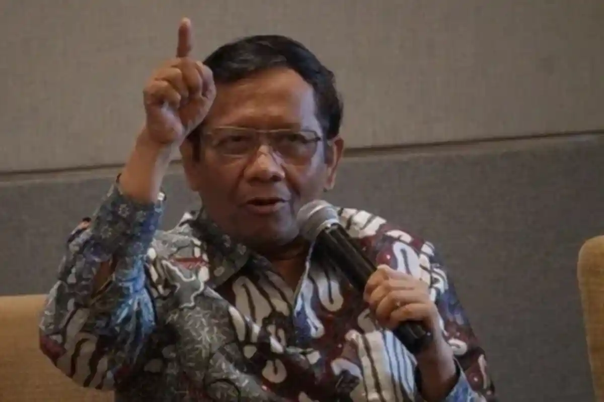 Pemerintah Kutuk Keras Bom Bunuh Biri di Gereja Katedral Makassar, Mahfud MD : Masyarakat Tenang