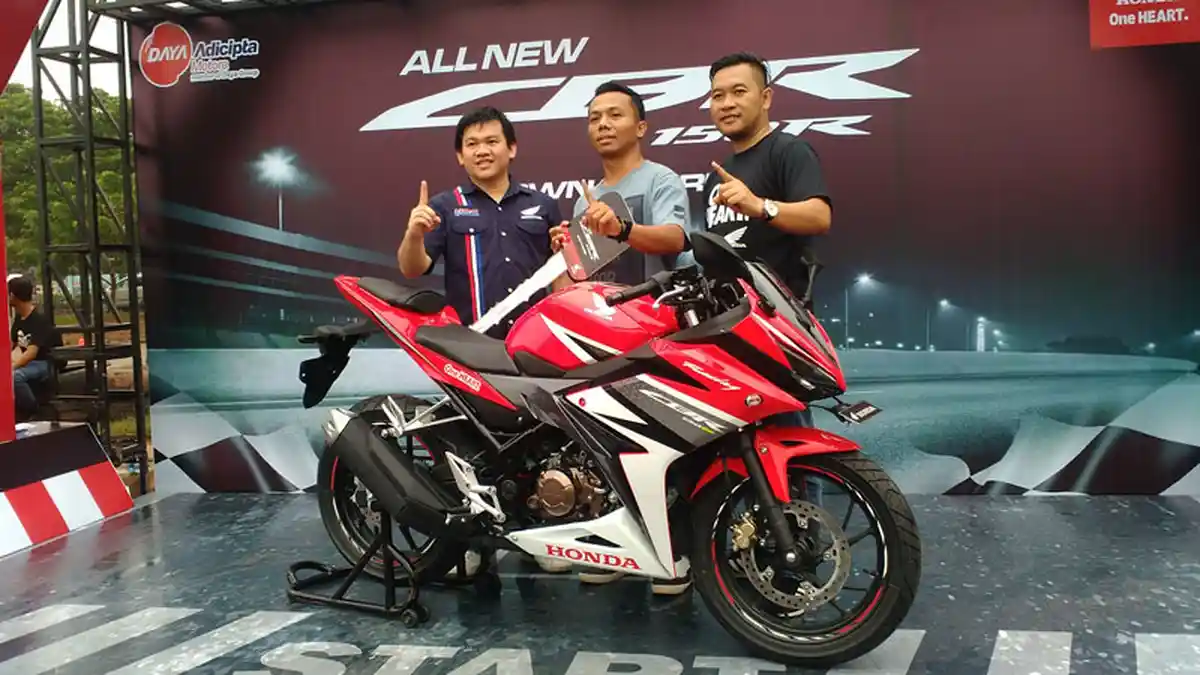 Andi Lala, Konsumen Pertama All New CBR 150R di Karawang