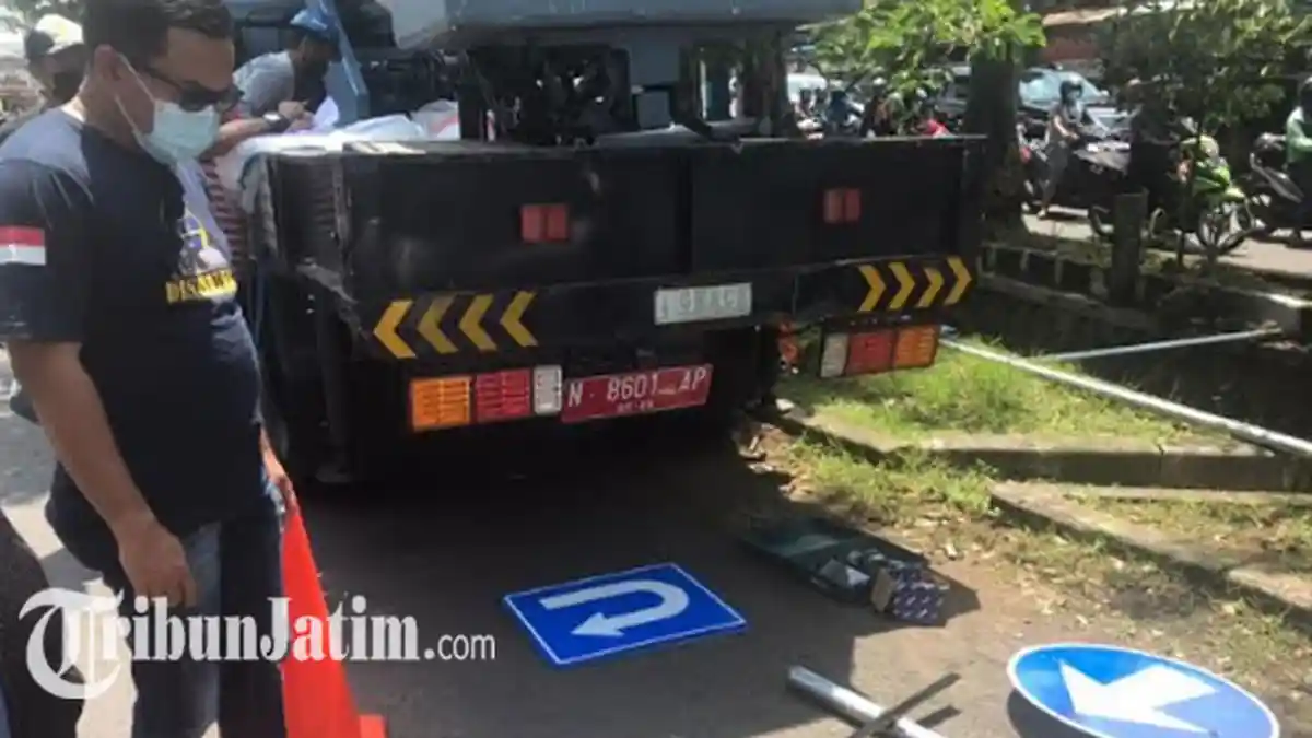 Jalan Raya Sawojajar Kota Malang Dijadikan Satu Arah, Hari Ini Dipasang Rambu Lalu Lintas