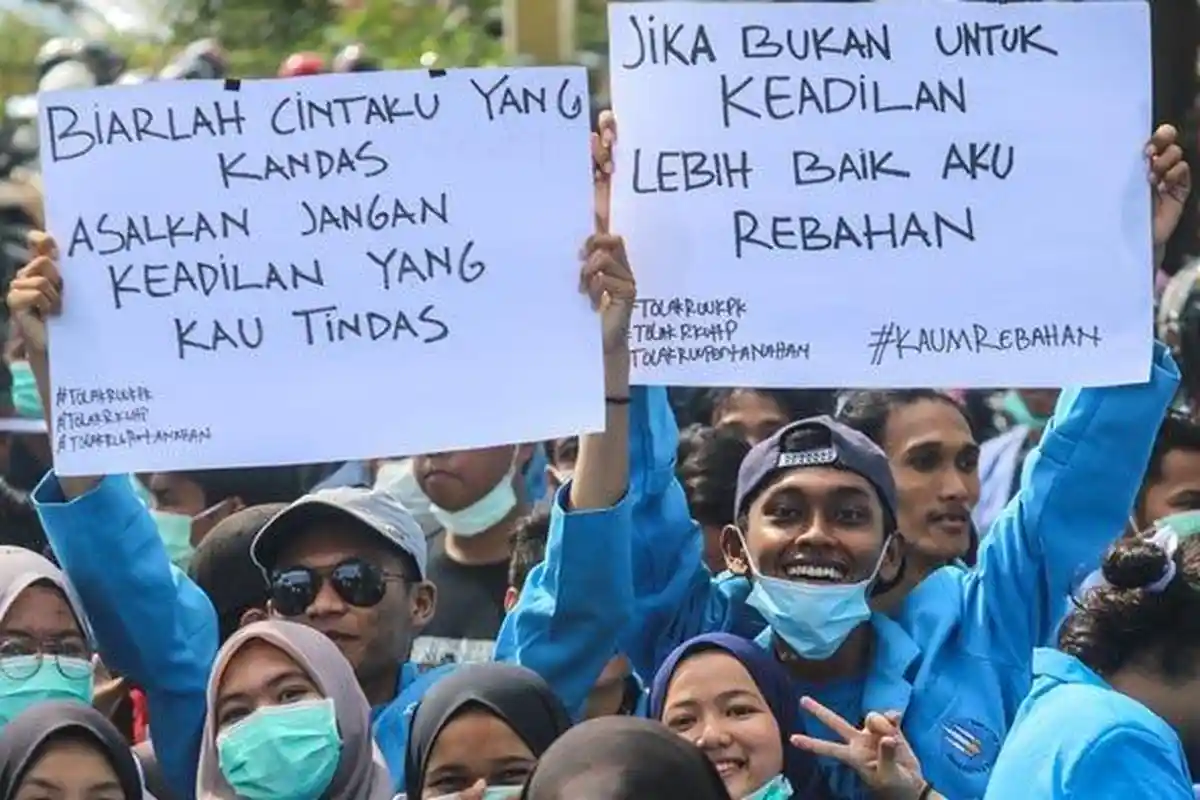 7 Fakta Demo Mahasiswa di Berbagai Daerah, Anak Punk dan Pelajar Ikut Hingga Ibu Hamil Tertembak