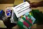 ICW Sindir Putusan PN Palembang dengan Sumbang Buku UU KLH