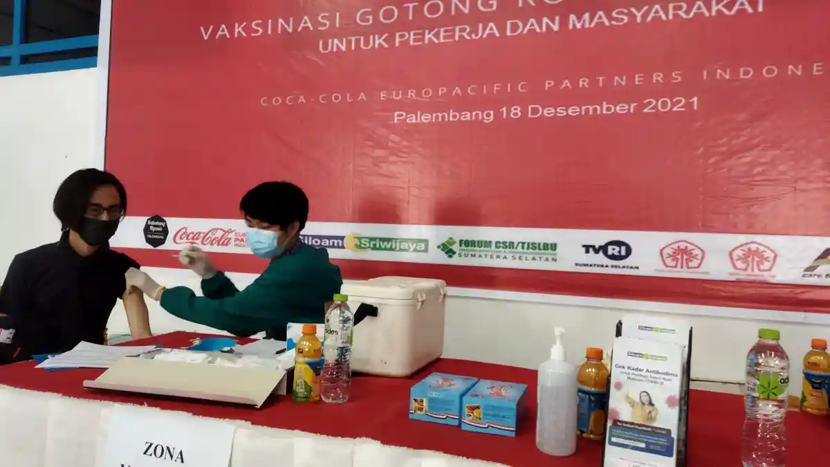 CCEP Indonesia Gelar Vaksinasi Gotong Royong Demi Menuju Herd Immunity di Palembang