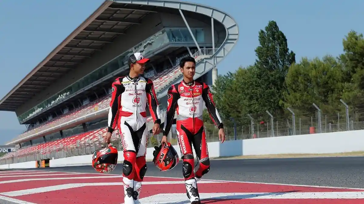 Duo Pebalap Astra Honda Racing Team Tatap Podium di Sirkuit Valencia 