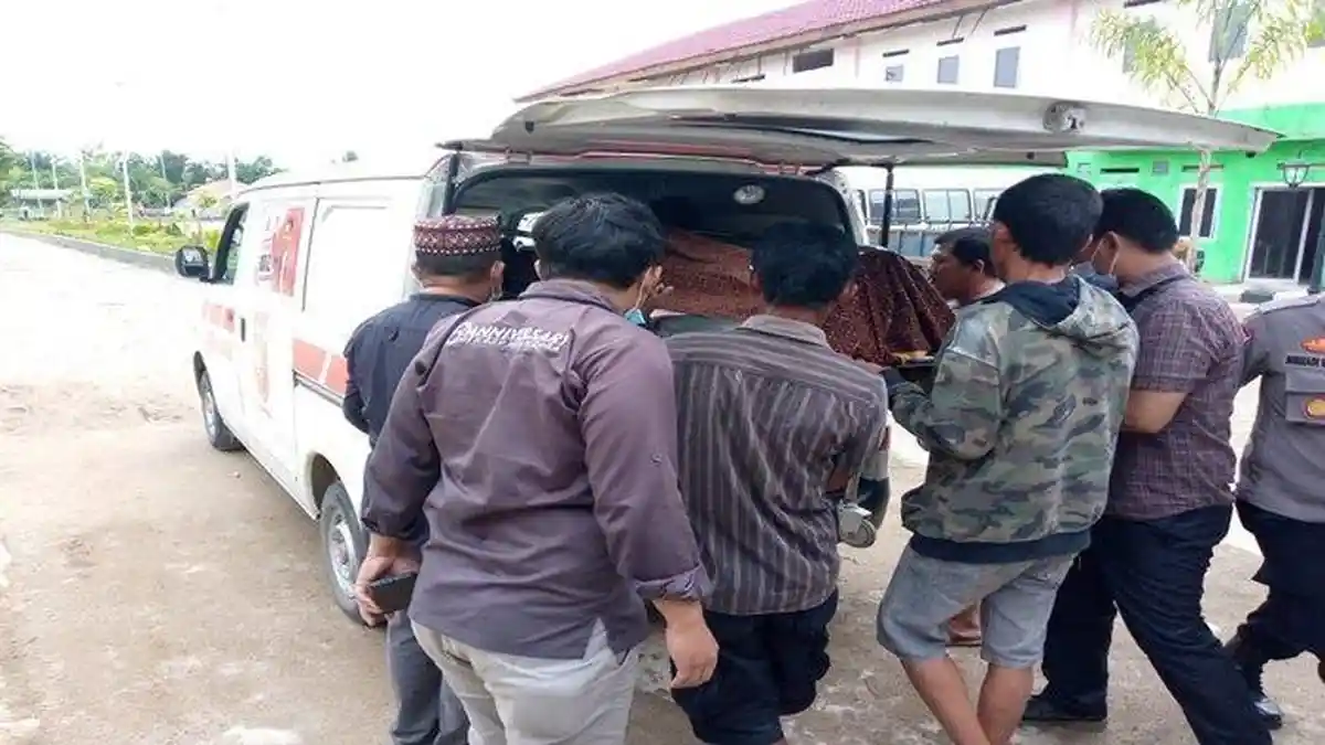 Pergoki Pencuri Sawit, Mantan Mandor Tewas Ditebak Dadanya