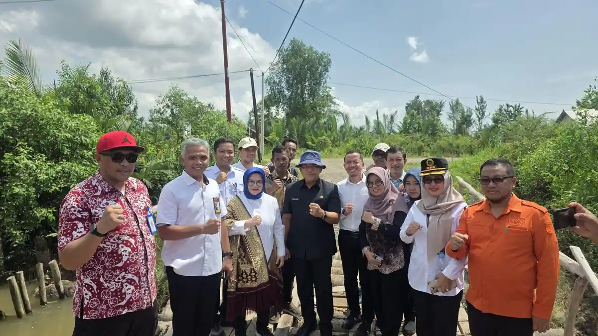 Tinjau Kampung Nelayan Sungsang IV, Wakil Deputi KSP Sebut Potensi Laut ...