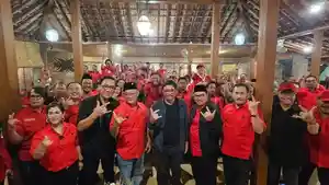 Ketua-DPP-PDIP-Djarot-Saiful-Hidayat-Minta-Kader-PDI-Perjuangan-Jogja-jadi-Teladan-Masyarakat.jpg
