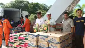 bantuan-banjir_UTU-2.jpg