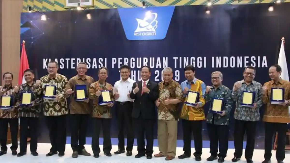 Daftar 100 PTN dan PTS Terbaik 2019 Versi Kemenristekdikti