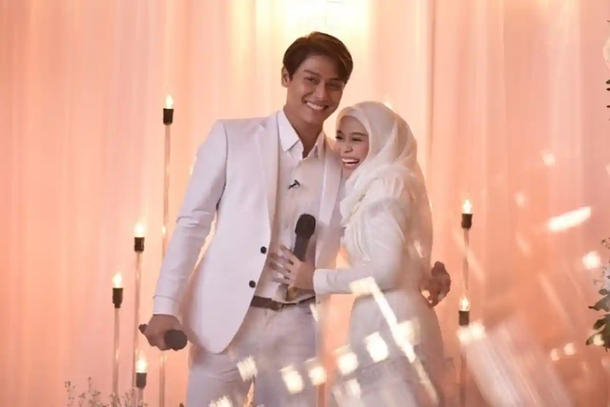 POPULER Hampir 2 Minggu Jadi Pasutri, Rizky Billar Protes Cara Lesti Membangunkan: Ya Tidur Lagi Gue