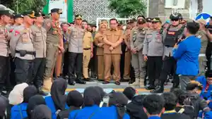 pmii-geruduk-kantor-pemkot-probolinggo.jpg