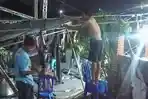 Tuban Diterjang Angin Kencang, Tenda Hajatan Nikahan sampai Dibuat Kocar-kacir