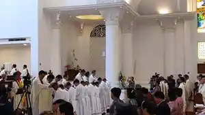 entahbisan-10-Imam-Katolik-Keuskupan-Manado-di-Gereja-Hati-Tersuci-Maria-Katedral-Manado.jpg