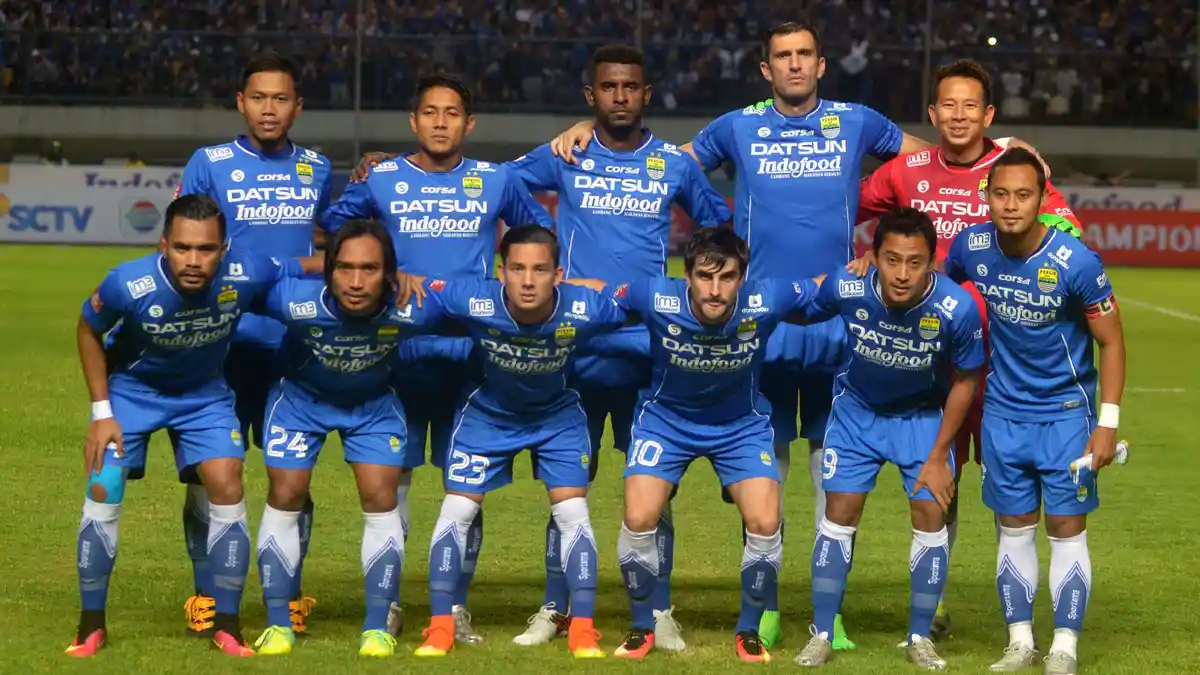 Main di Kandang Semen Padang, Persib Bandung Tetap Menyerang