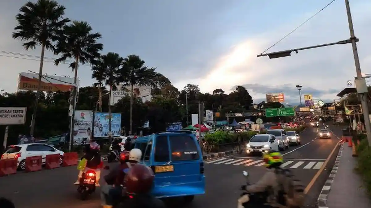 Liburan Panjang, Polisi Terapkan One Way dari Arah Jakarta ke Puncak Bogor dan Ganjil Genap