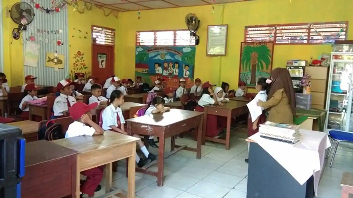 Siswa Belajar di Rumah, Begini Cara Guru Isi Nilai Raport Semeseter Ini