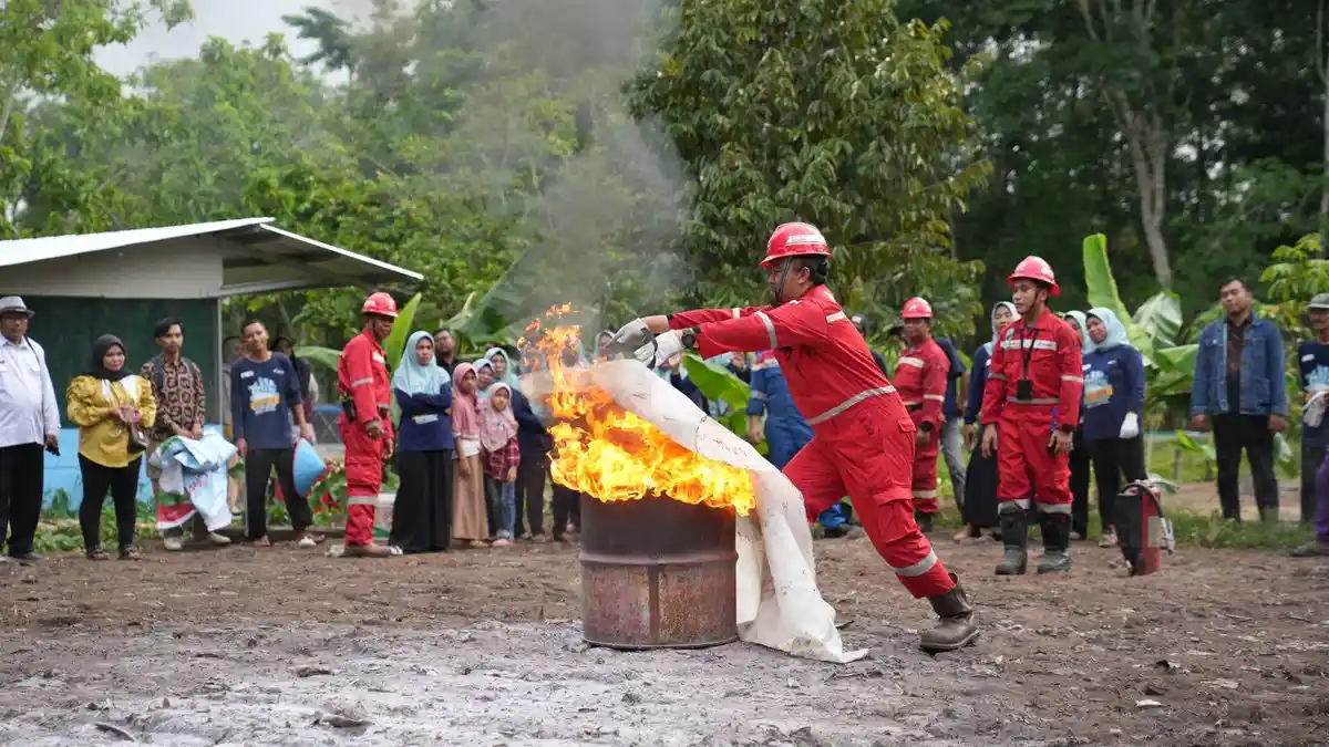 15 UMKM Ikuti Pelatihan Pemadaman Api dari Kilang Pertamina Plaju