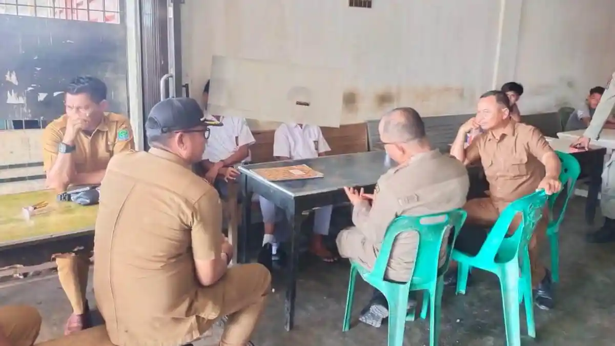 Satpol PP Aceh Jaya Ciduk ASN dan Siswa Bolos