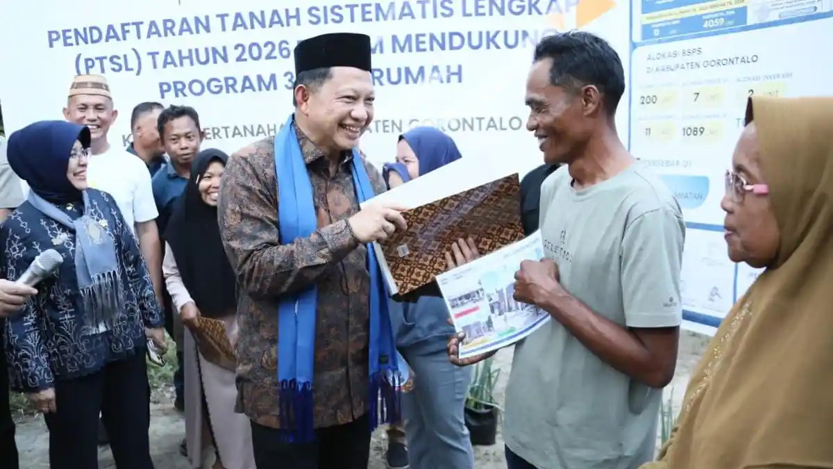 Program Bedah Rumah Diperkuat, Mendagri: Ini Wujud Nyata Keberpihakan Pemerintah - Tribunnews.com
