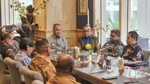 Penjabat-Pj-Gubernur-Papua-Pegunungan-Velix-Wanggai.jpg