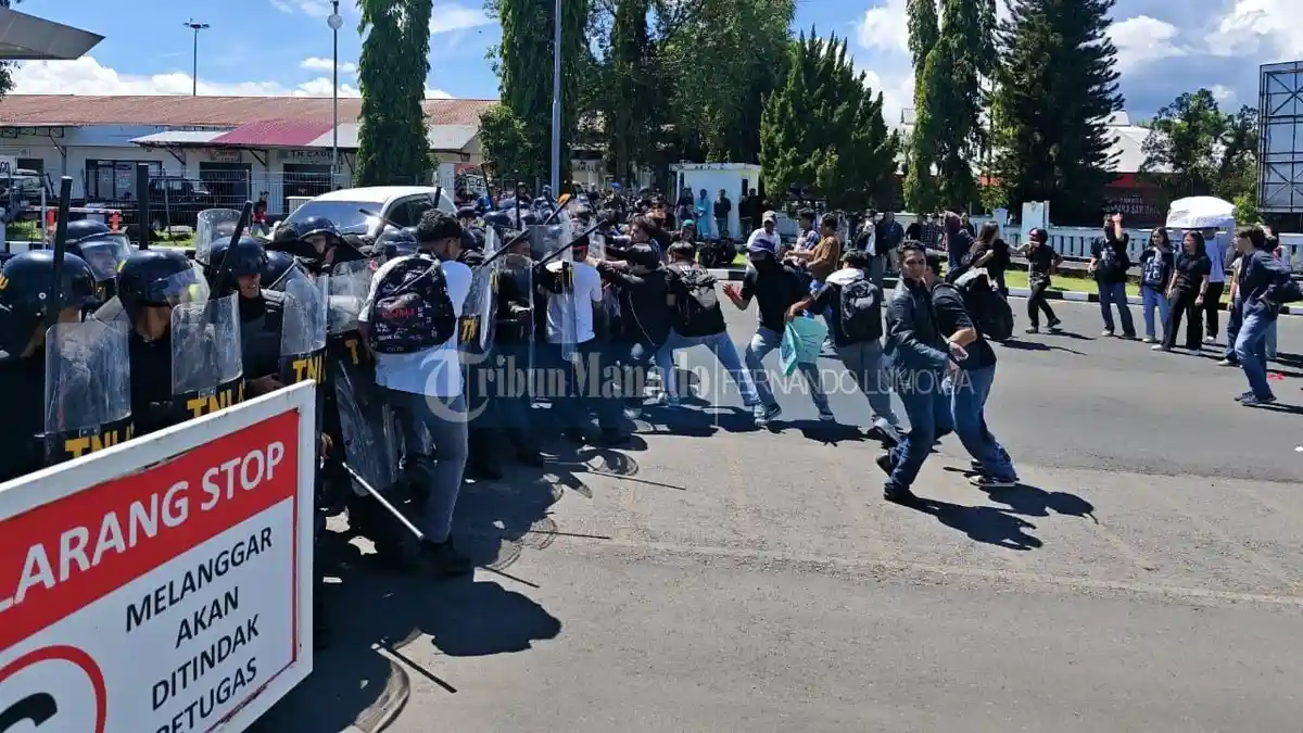 Latihan Siaga Darurat, Bandara Samrat Manado Hadapi Pesawat Gagal Landing, Teror Bom dan Unjuk Rasa