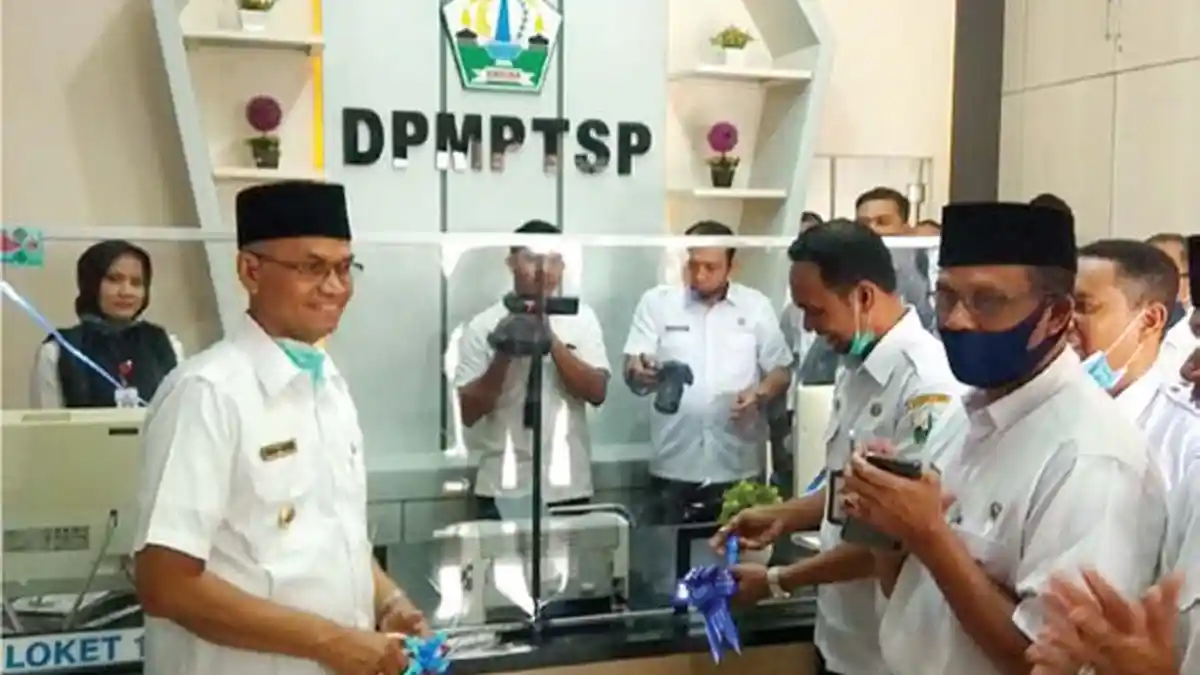 Plt Bupati Launching Layanan One Day Service DPMPTSP