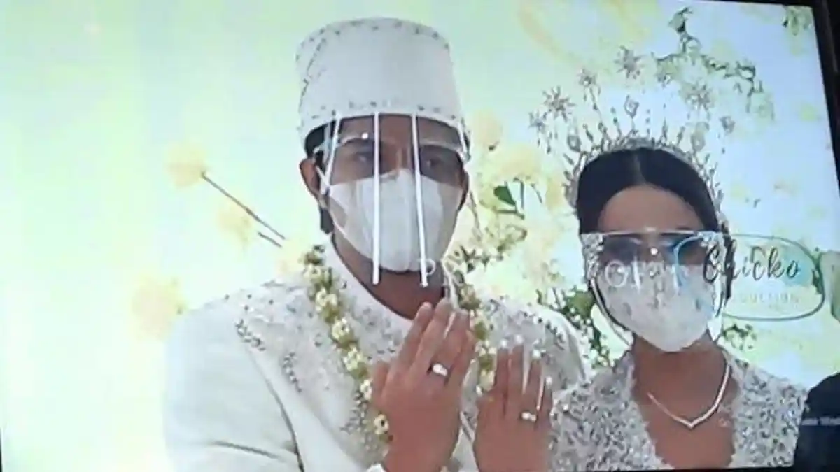 Disuapi Aurel Hermansyah, Atta Halilintar: Iri Kan? 