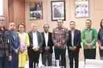 Wagub NTT Terima Laporan Dugaan Penahanan Kendaraan Timor Leste