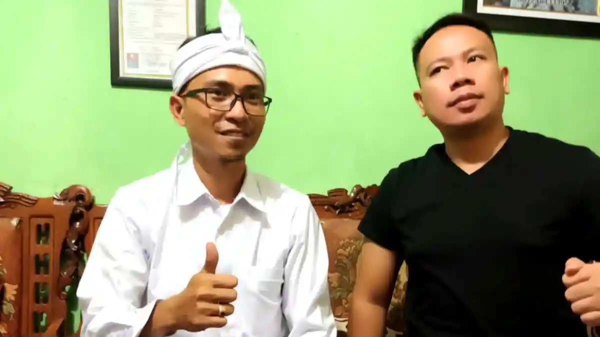 Gara-gara Vicky Prasetyo Terapi, Rumah Praktik Cucu Mak Erot Ramai Dikunjungi Artis, Siapa Saja?