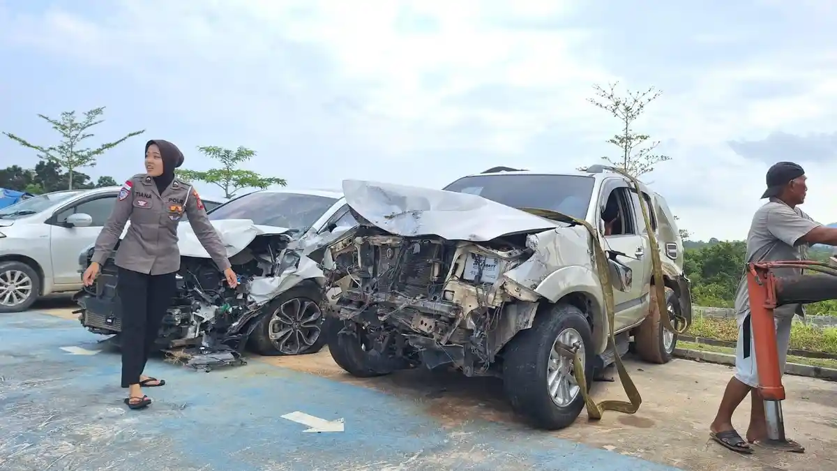 Remaja Bawa Fortuner Terlibat Kecelakaan Maut Masih di Polres Bintan, Denny Belum Bisa Ditemui Orang